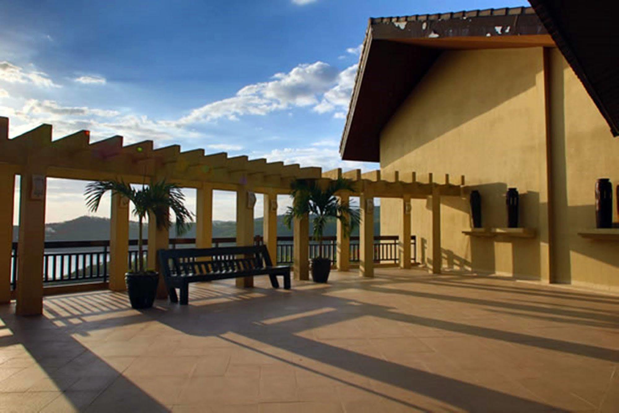 อมรา เรสซิเดนซ์ Hotel Caylaway ภายนอก รูปภาพ